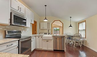 22719 W Silver Lake Ave, Antioch, IL 60002