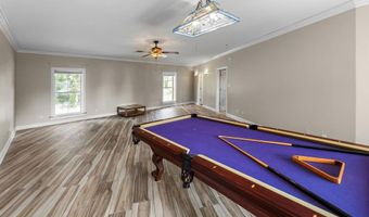 135 Oak Leaf Trl, Benton, LA 71006