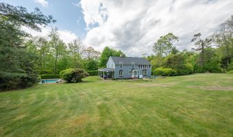 19 Junction Rd, Brookfield, CT 06804