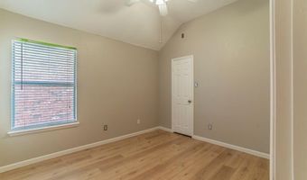 5605 Overland Dr, The Colony, TX 75056