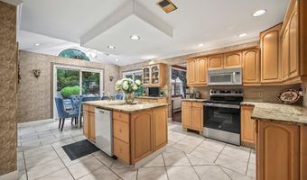 221 Lloyd Rd, Aberdeen, NJ 07747