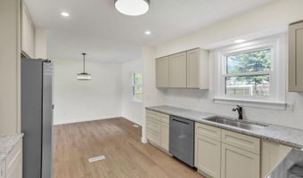 2208 Pine Knoll Ave, Columbus, OH 43229