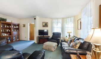819 KENNEDY Blvd, Bayonne, NJ 07002