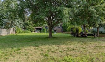 2130 W JONATHON Dr, Appleton, WI 54914