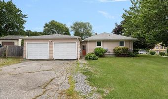 82 Sherry Ave, Bristol, RI 02809