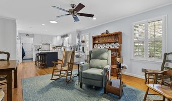 131 Chesnut St, Camden, SC 29020