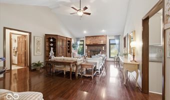 1094 Brookway Dr, Avon, IN 46123