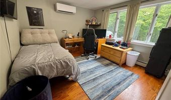 542 Main St, Hopkinton, RI 02833