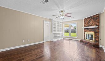 3933 ROBIN HILL Dr, Bartlett, TN 38135