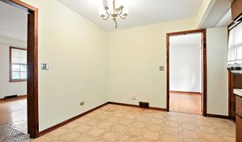 506 E Valley Ln, Arlington Heights, IL 60004