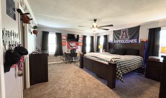 301 Ave N, Abernathy, TX 79311