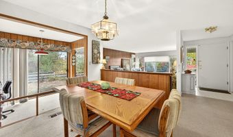 697 Oak Knoll Dr, Ashland, OR 97520