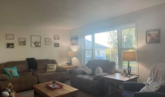 18546 140th St, Akron, IA 51001