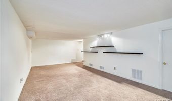 221 Braeshire Dr A, Ballwin, MO 63021