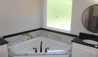 8 Whitstable Dr, Bella Vista, AR 72714