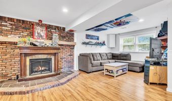 239 Cape May Ave, Bayville, NJ 08721