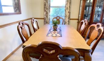 1056 Deertrail Ct, Antioch, IL 60002