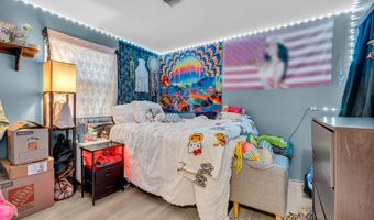 250 Point Pleasant Ave, Bayville, NJ 08721