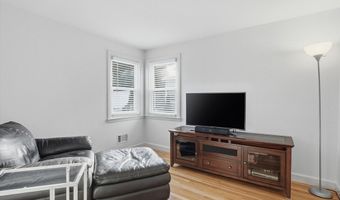 42 Matthies St, Beverly, MA 01915