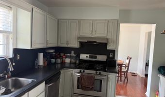 125 Homestead Ave, Avenel, NJ 07001