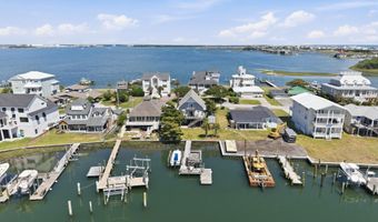 147 Bayview Blvd, Atlantic Beach, NC 28512