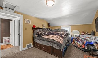 912 Hunt St, Akron, OH 44306
