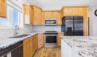 117 E Birchwood Dr, Brandon, SD 57005