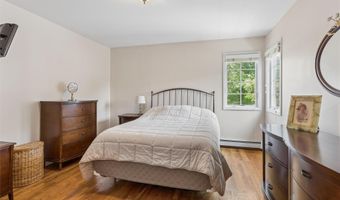 62 Crosby Ave, Albertson, NY 11507