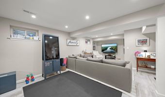 6709 PEMBERTON St, Bethesda, MD 20817