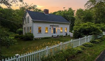 22 Brayton Rd, Smithfield, RI 02917