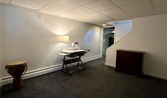 19 Terrace Dr, East Greenwich, RI 02818