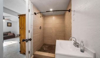 207 MESA Dr, Aztec, NM 87410