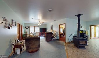 2072 SOL SHANHOLTZ Rd, Augusta, WV 26704