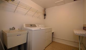 15 Ash Hill Ct, Batesville, IN 47006