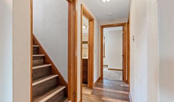 1833 N OWAISSA St, Appleton, WI 54911