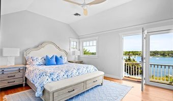 115 Beavertail Rd, Jamestown, RI 02835