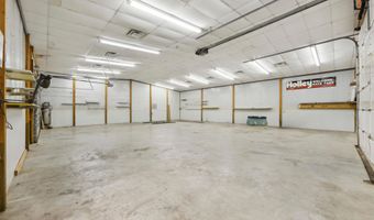640 S Daisy Ln, Andover, KS 67002