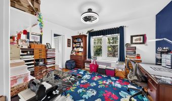 2051 W LIVINGSTON St, Allentown, PA 18104