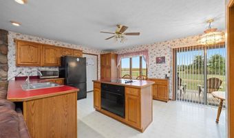 11938 Davis Rd, Alhambra, IL 62001