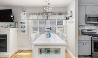 13 Vaughan Ave, Newport, RI 02840