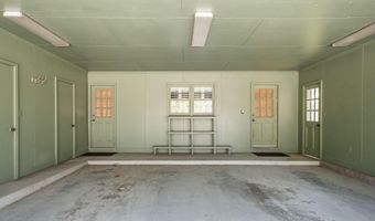 220 Lake Shore Dr, Alma, GA 31510