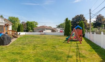 10 Tanglewood Rd, Albany, NY 12205