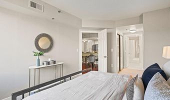 1045 N UTAH St 2-608, Arlington, VA 22201