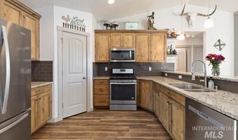 17571 Goodson Rd, Caldwell, ID 83607