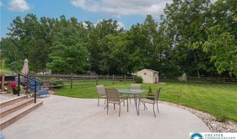 1276 Old Gate Rd, Allen, PA 18067