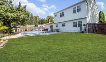 2 Lee Ct, Barnegat, NJ 08005