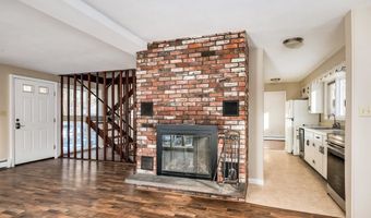 87 Edgewater Dr, Barrington, NH 03825