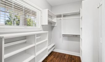 5962 Deer Hollow Rd, Auburn, IN 46706