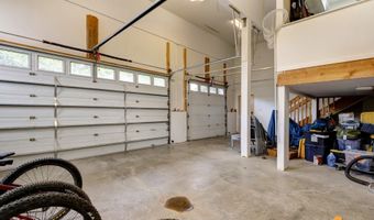 16268 Noble Point Dr, Anchorage, AK 99516