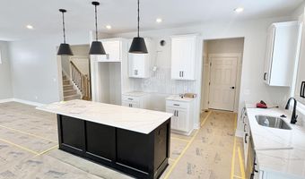 8318 Kettle Hill Ct SE, Alto, MI 49302